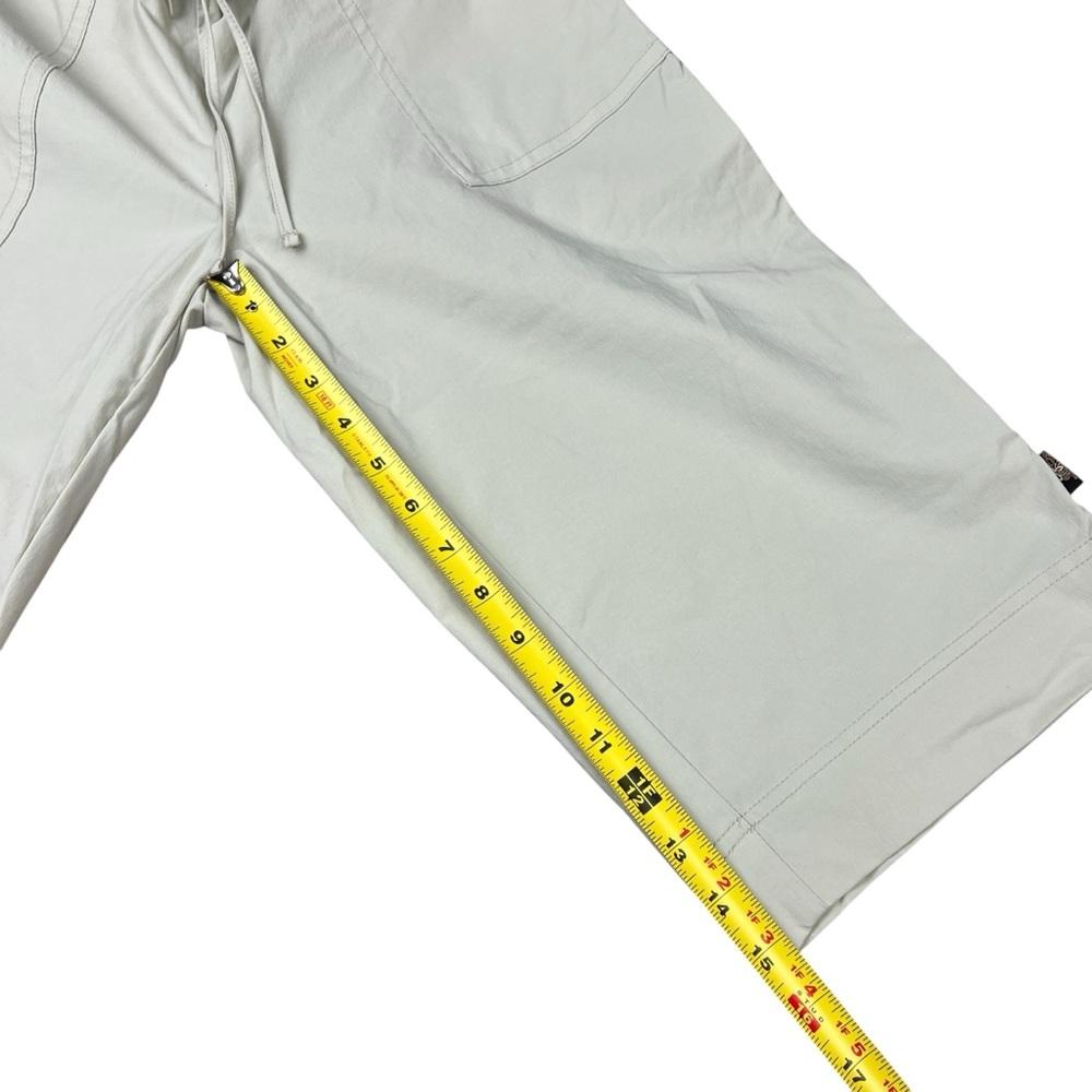 PrAna Shorts Women’s Medium Bermuda Outdoor Hiking Beige Khaki Pull Up Stretch - Picture 10 of 11